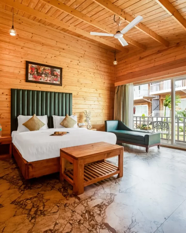 Wooden Cottage Sea View